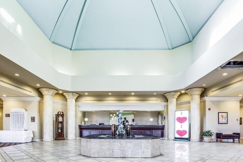 Lynchburg Grand Hotel Buitenkant foto